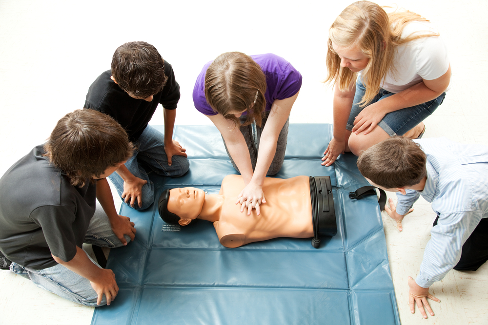 Should CPR Classes be taught in High School?